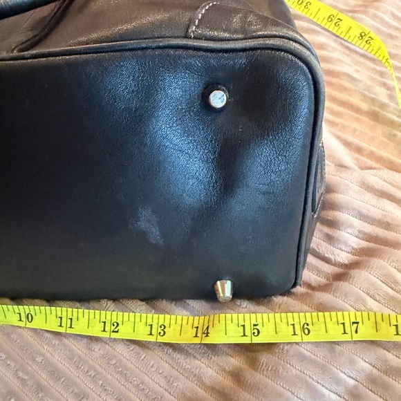 Vintage Coach Leather Shoulder Bag | Style 9553 | 1990s - broken handle - Picture 7 of 7